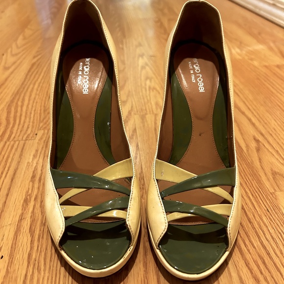 Sergio Rossi high heels sz 8.5 - Picture 1 of 3